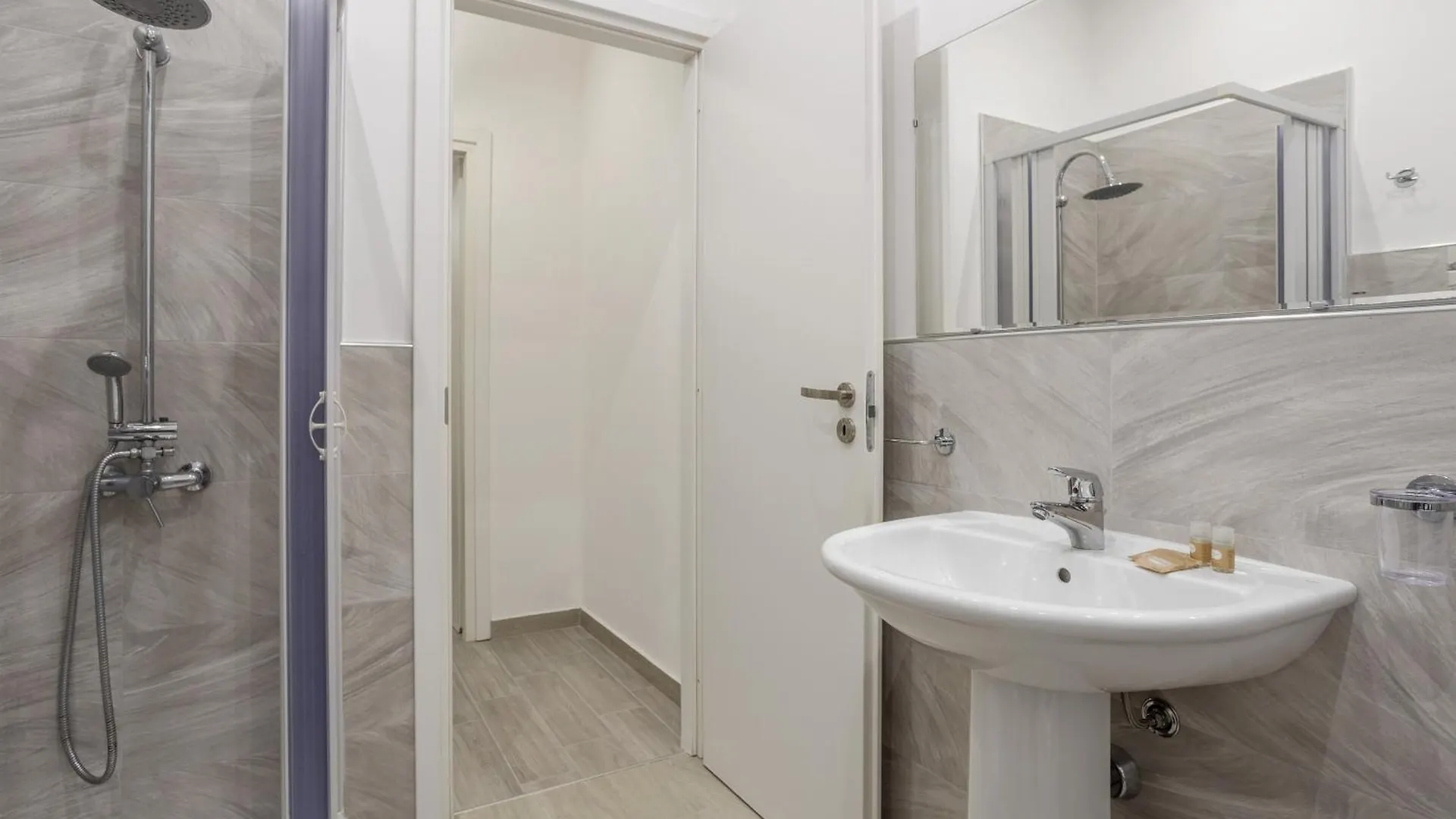 Holiday home Romagnolo Beach Villa Palermo