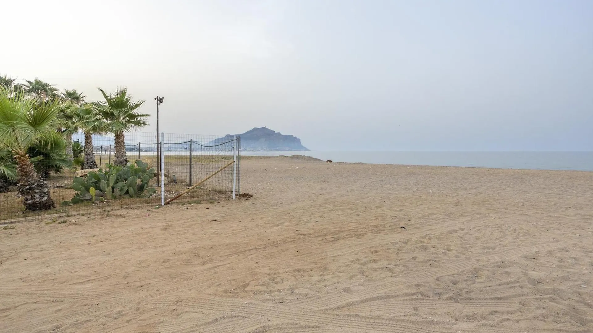 Romagnolo Beach Villa Palermo Italy