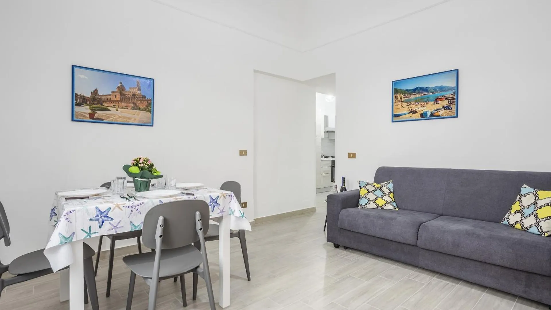Romagnolo Beach Villa Palermo